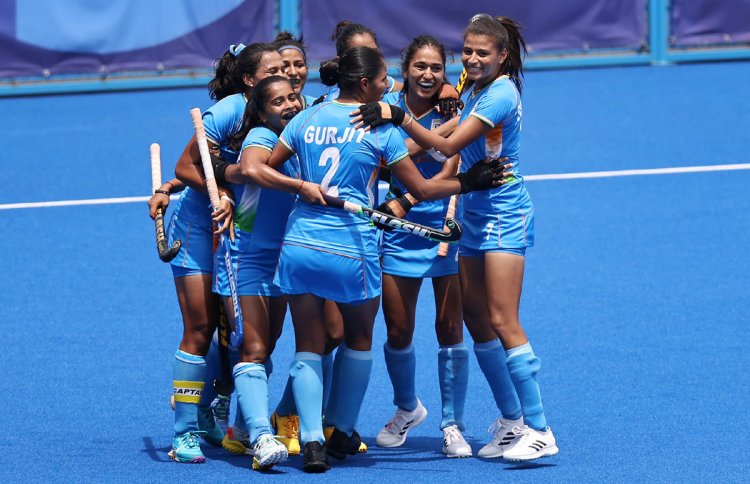 India women's hockey coach Janneke Schopman hits out at differential treatment towards her, team